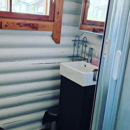 Bastoestugby 16 * Palsbole